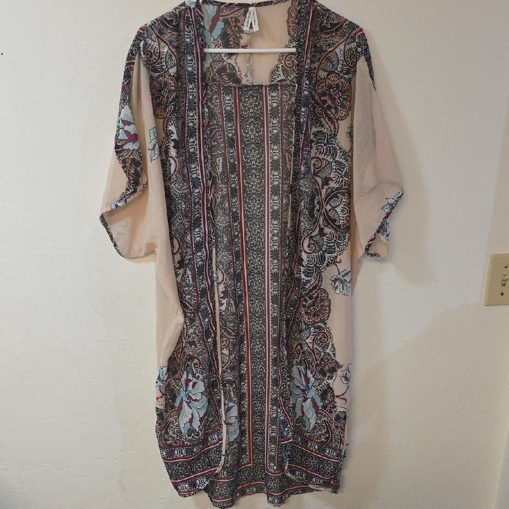 Live 4 Truth Multicolor Paisley Kimono